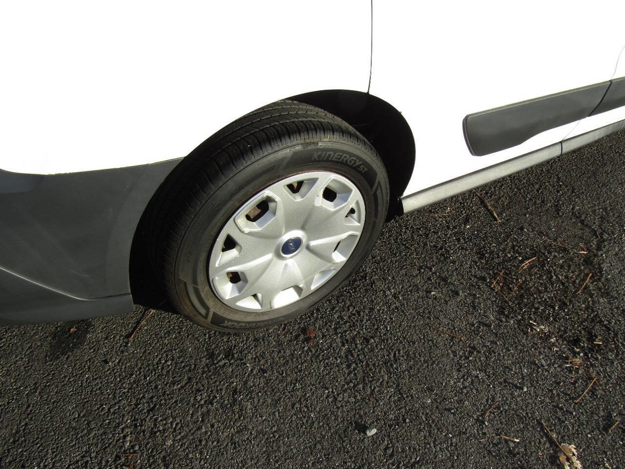 Used 2016 Ford Transit Connect XL image 32