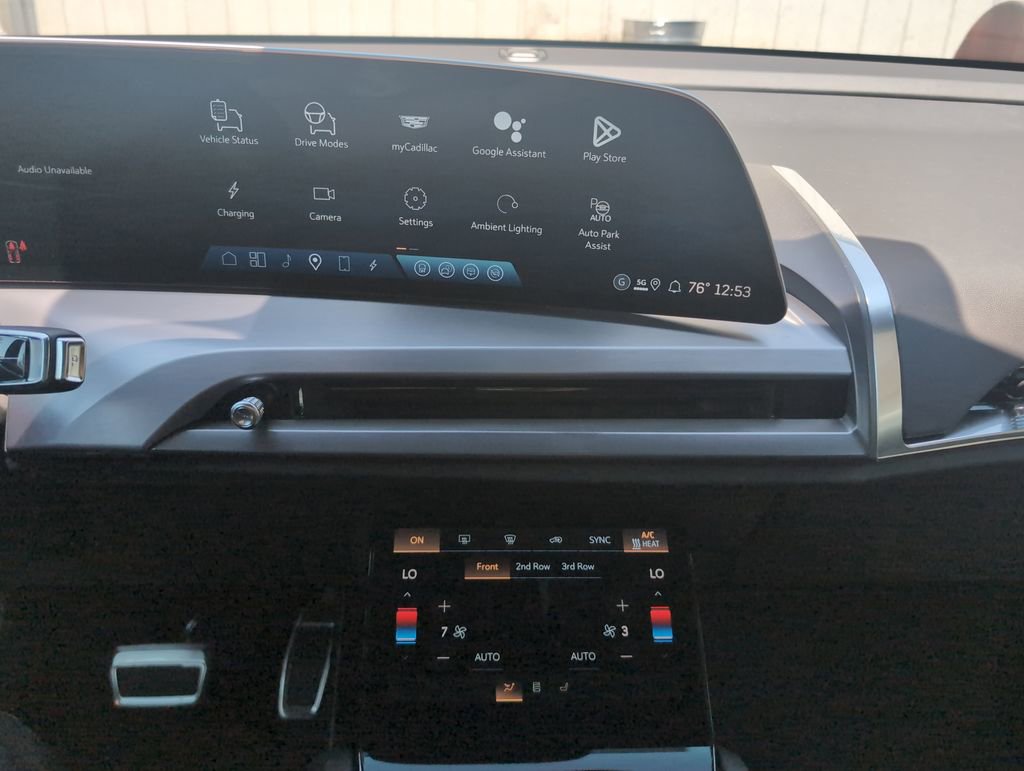 New 2026 Cadillac Vistiq Sport image 30