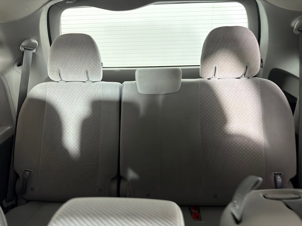 Used 2018 Toyota Sienna LE FWD image 20