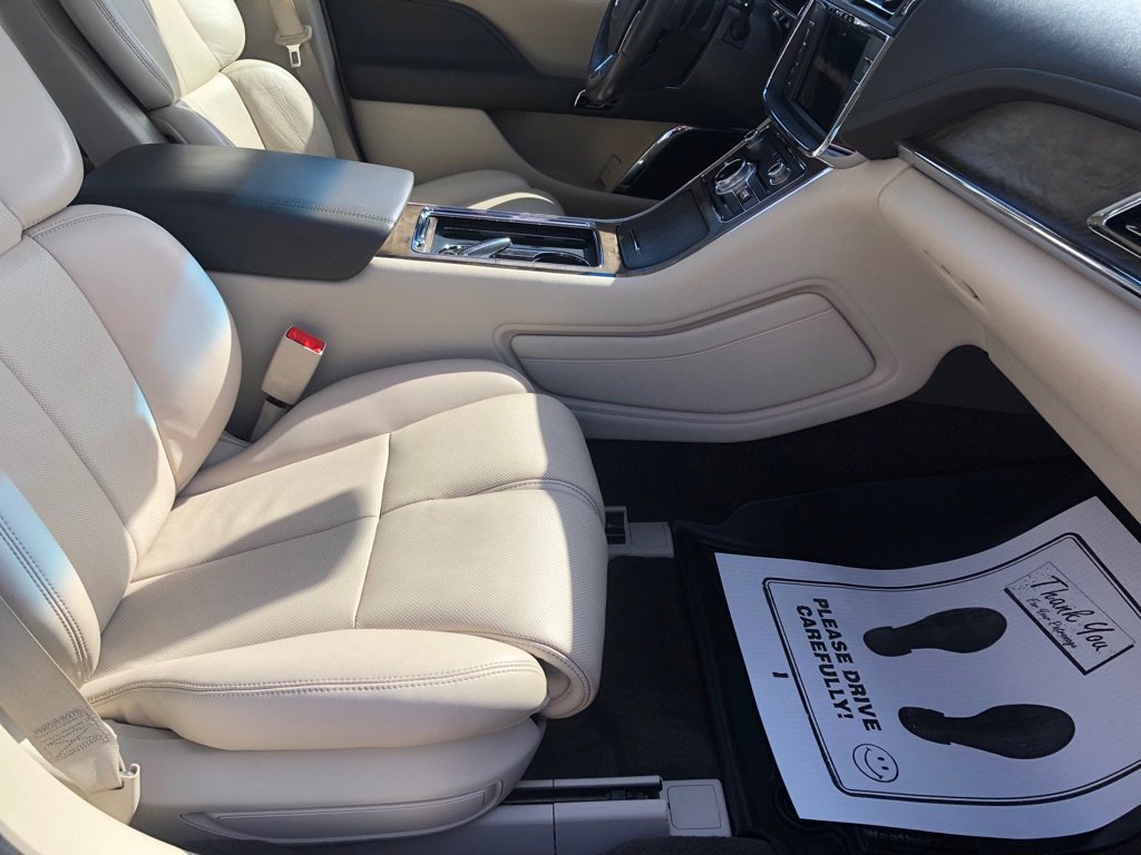 Used 2017 Lincoln Continental Reserve w/ Climate Package image 21
