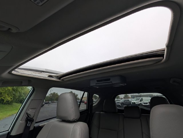 Used 2015 Toyota RAV4 XLE FWD image 25