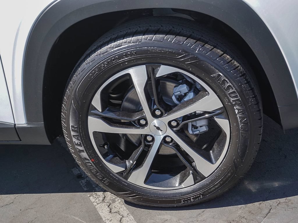 New 2026 Chevrolet Trax RS w/ Driver Confidence Package FWD image 9