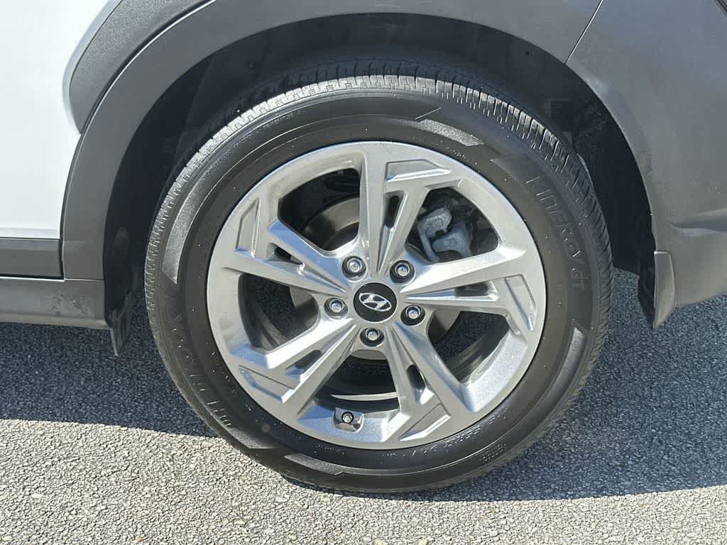 Used 2023 Hyundai Kona SEL FWD image 11