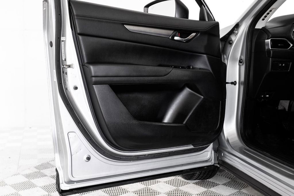 Used 2020 MAZDA CX-5 Touring image 43