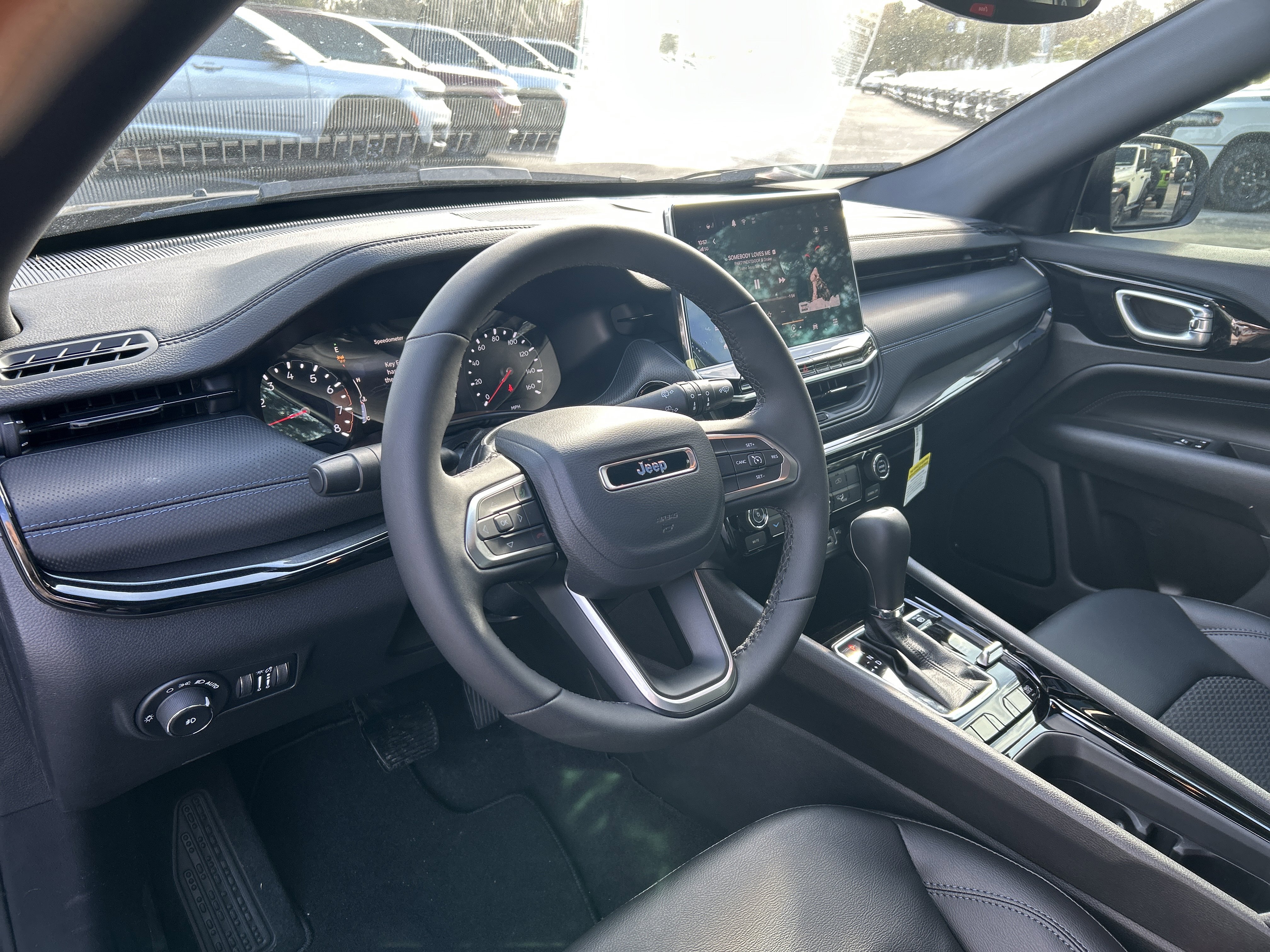 New 2026 Jeep Compass Latitude image 15