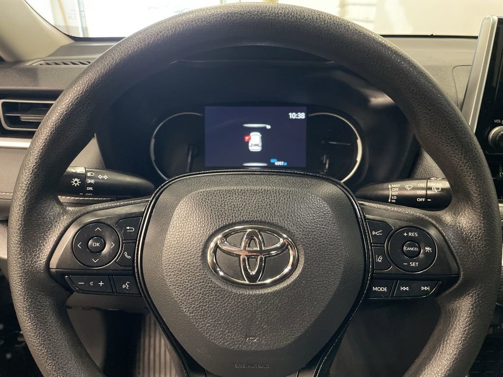Used 2023 Toyota RAV4 LE image 18