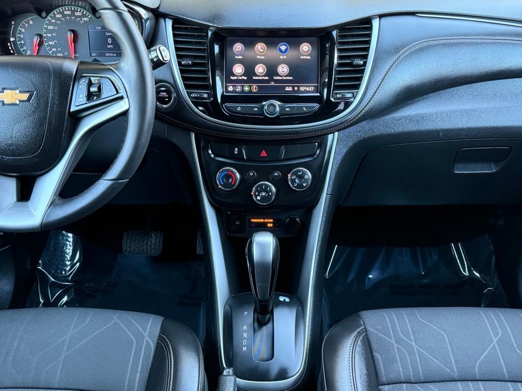 Used 2021 Chevrolet Trax LT w/ LT Convenience Package image 30