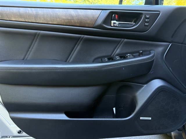 Used 2018 Subaru Outback 3.6R Limited image 22