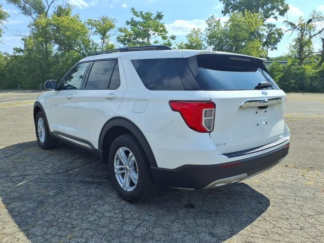 Used 2024 Ford Explorer XLT w/ Equipment Group 202A AWD/4WD image 7