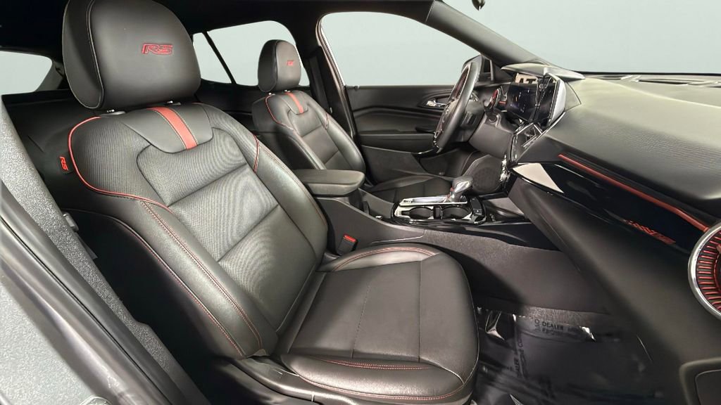 Used 2024 Chevrolet Trax RS w/ Sunroof Package image 32