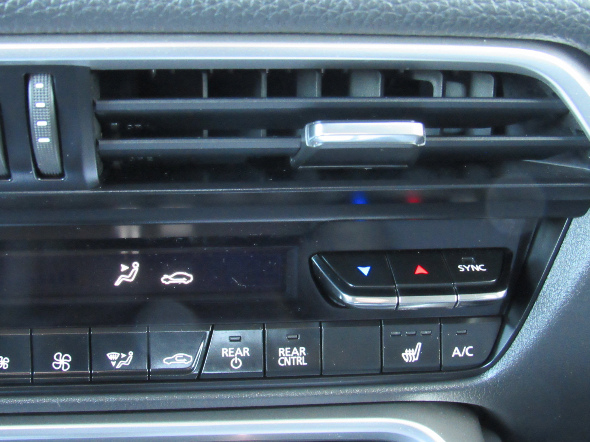 Used 2025 MAZDA CX-90 3.3 Turbo w/ Premium Sport Pkg image 25