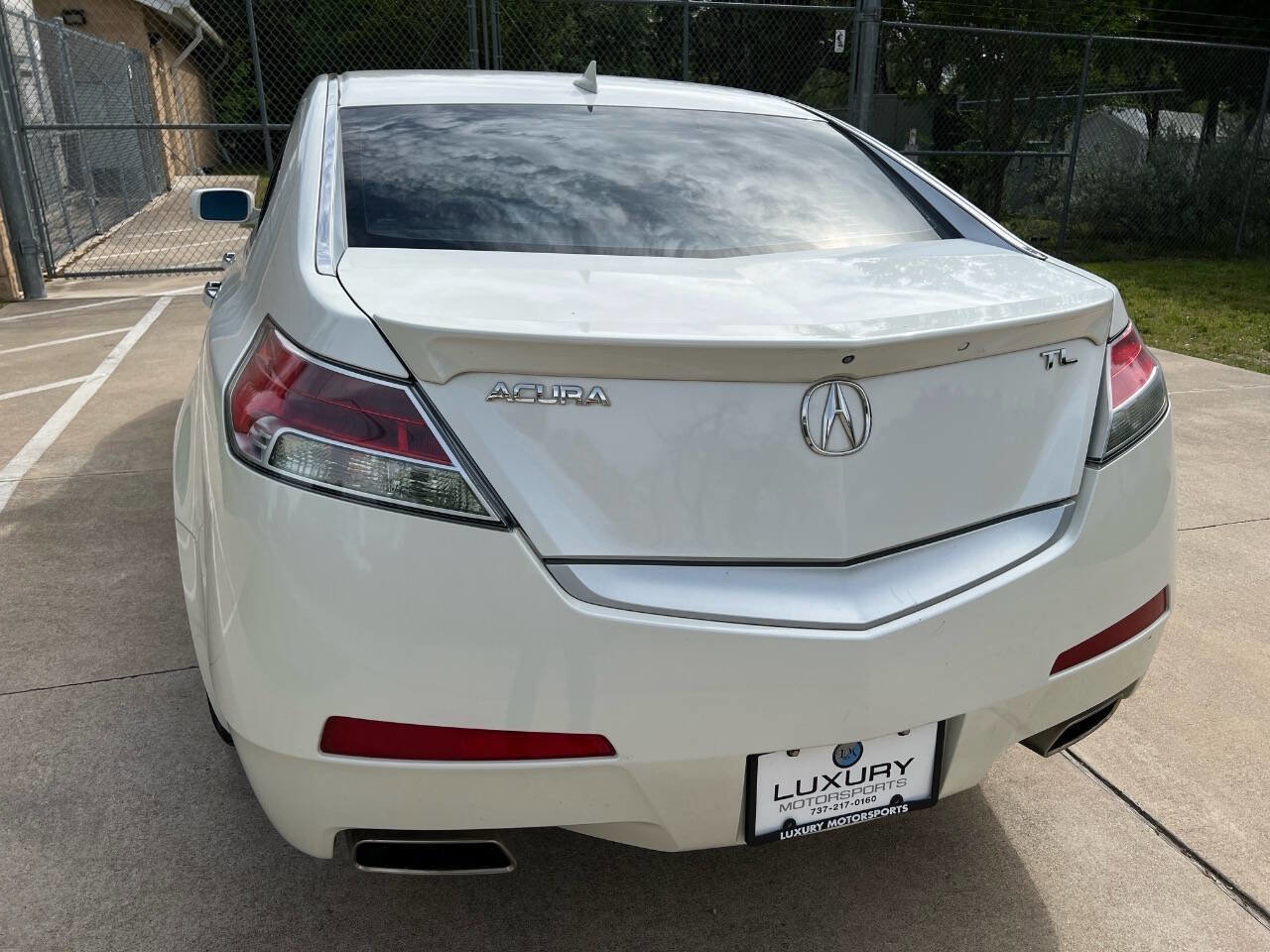 Used 2010 Acura TL w/ Technology Package FWD image 9