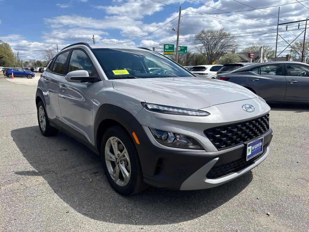 Used 2023 Hyundai Kona SEL w/ Cargo Package AWD/4WD image 3