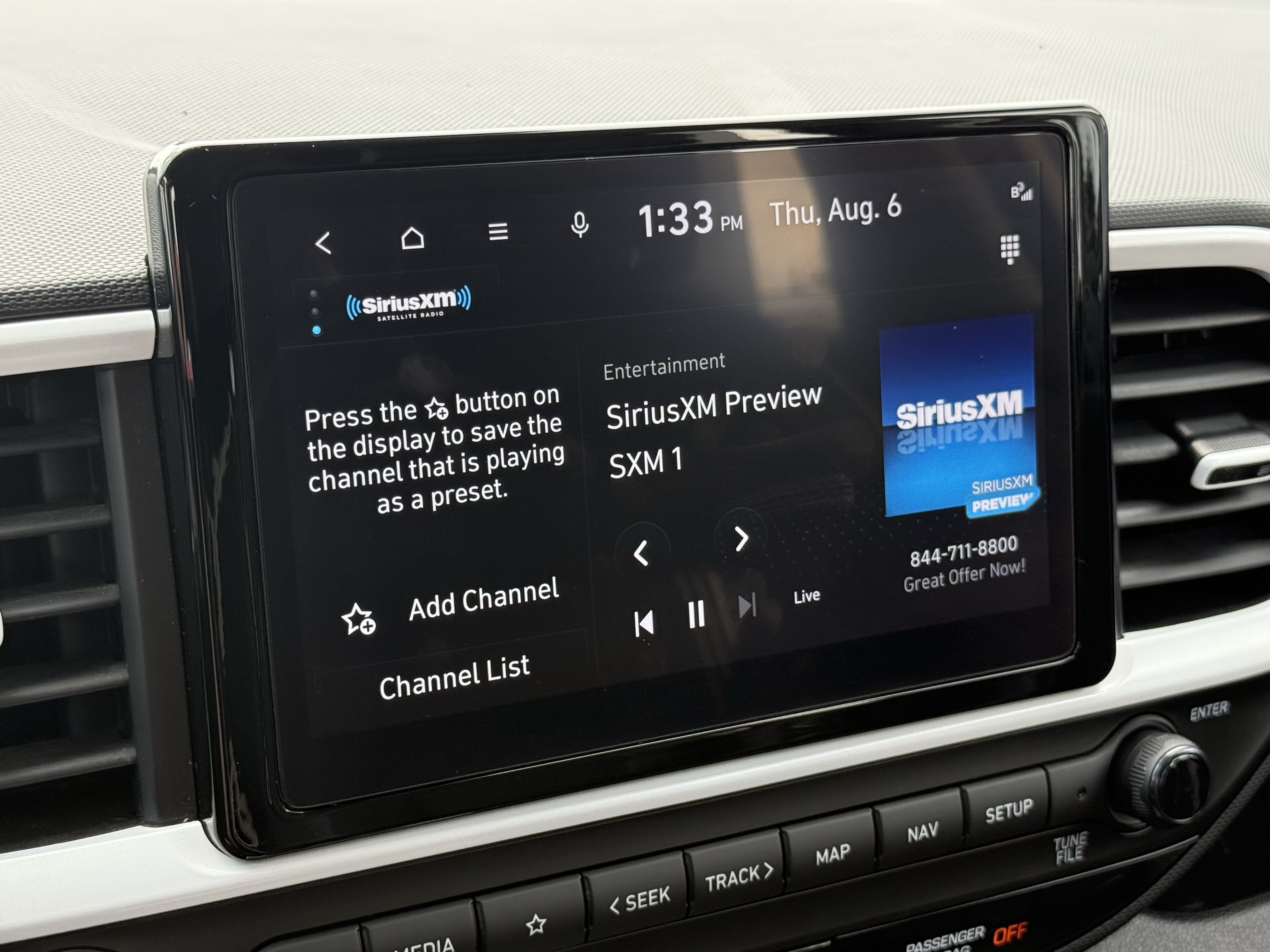 Used 2024 Hyundai Venue Limited FWD image 43