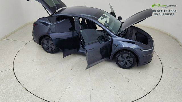 Used 2026 Tesla Model Y 2WD image 82