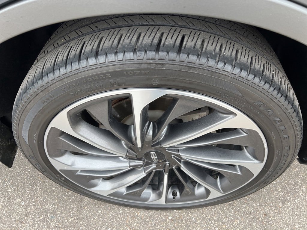 Certified 2022 Lincoln Aviator Reserve w/ Equipment Group 201A image 9