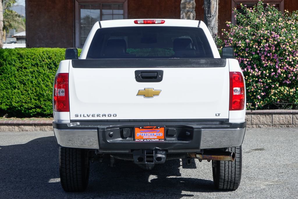 Used 2014 Chevrolet Silverado 2500 LT w/ Custom Sport Truck Package image 7