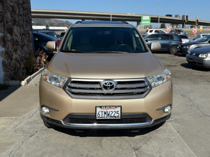 Used 2011 Toyota Highlander SE image 2