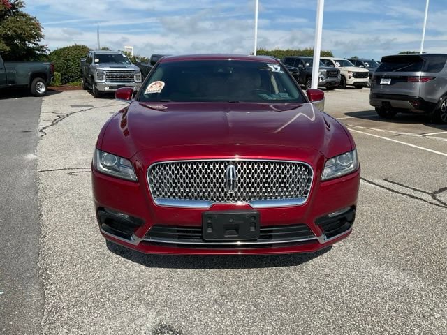 Used 2017 Lincoln Continental Select w/ Climate Package AWD/4WD image 2