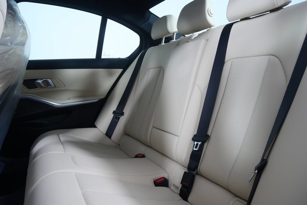 Used 2026 BMW 330i Sedan RWD image 16