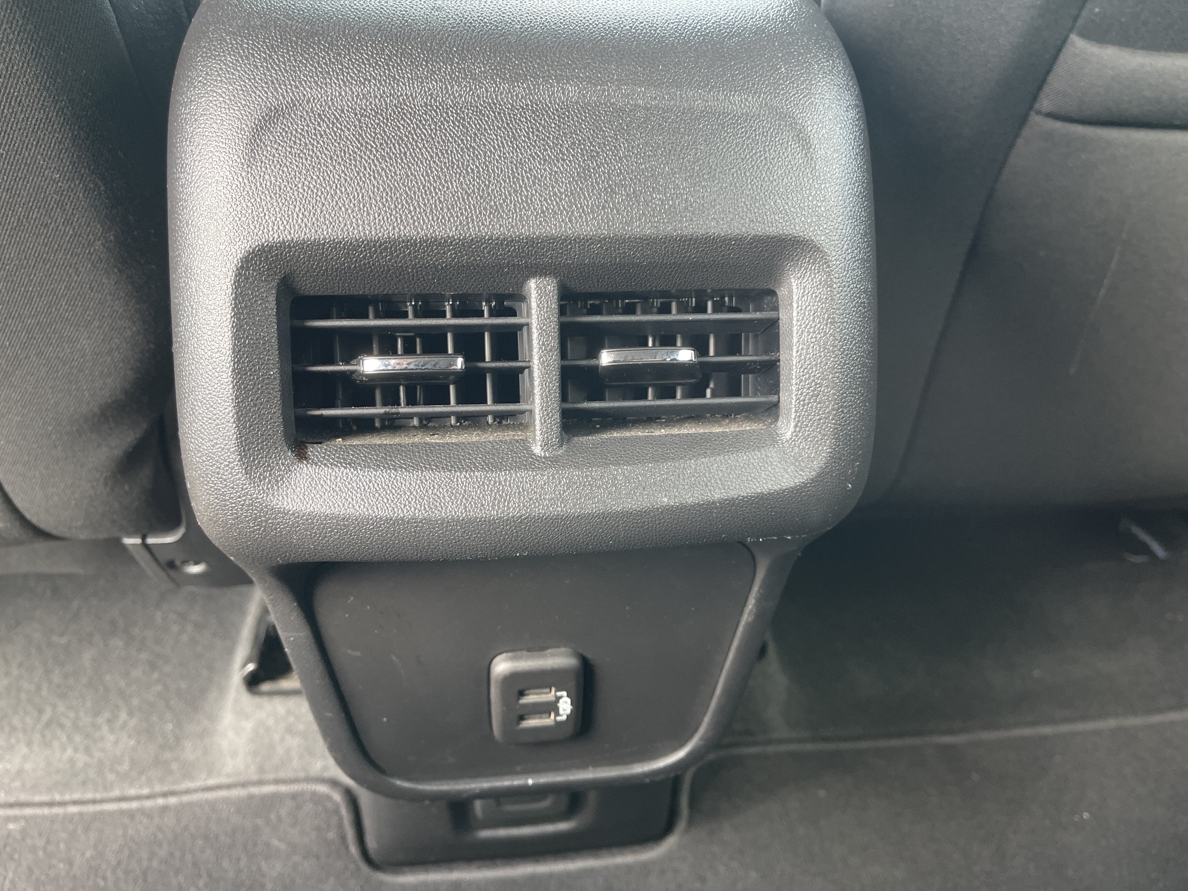 Used 2022 Chevrolet Equinox LT FWD image 38