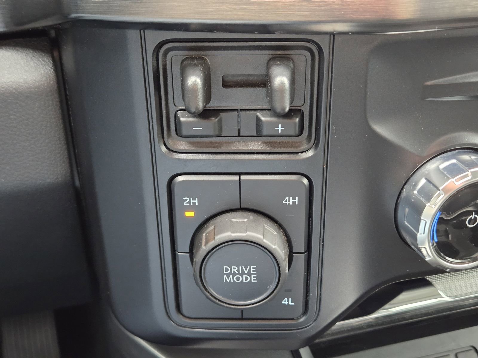 Used 2024 Ford F250 Lariat image 25