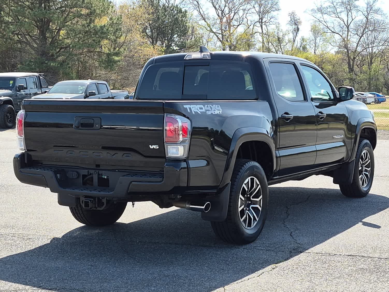 Used 2021 Toyota Tacoma TRD Sport w/ Technology Package AWD/4WD image 5