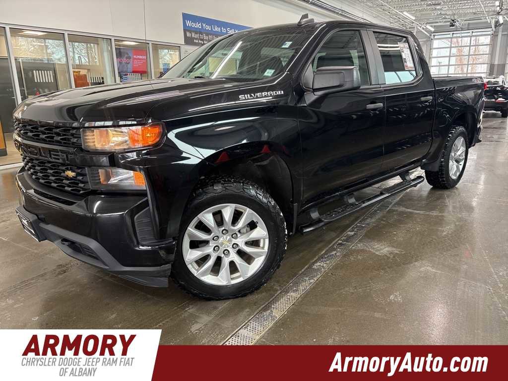 Used 2020 Chevrolet Silverado 1500 Custom w/ Custom Value Package image 1