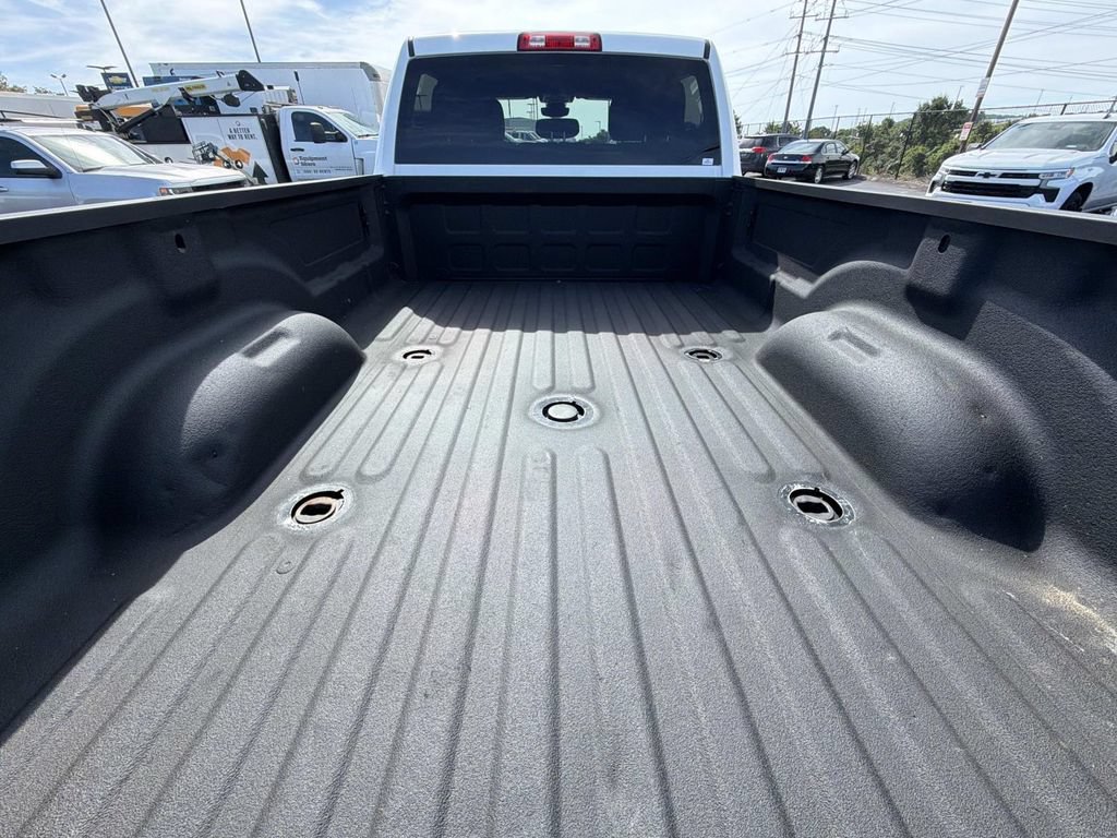 Used 2024 RAM 3500 Big Horn AWD/4WD image 12