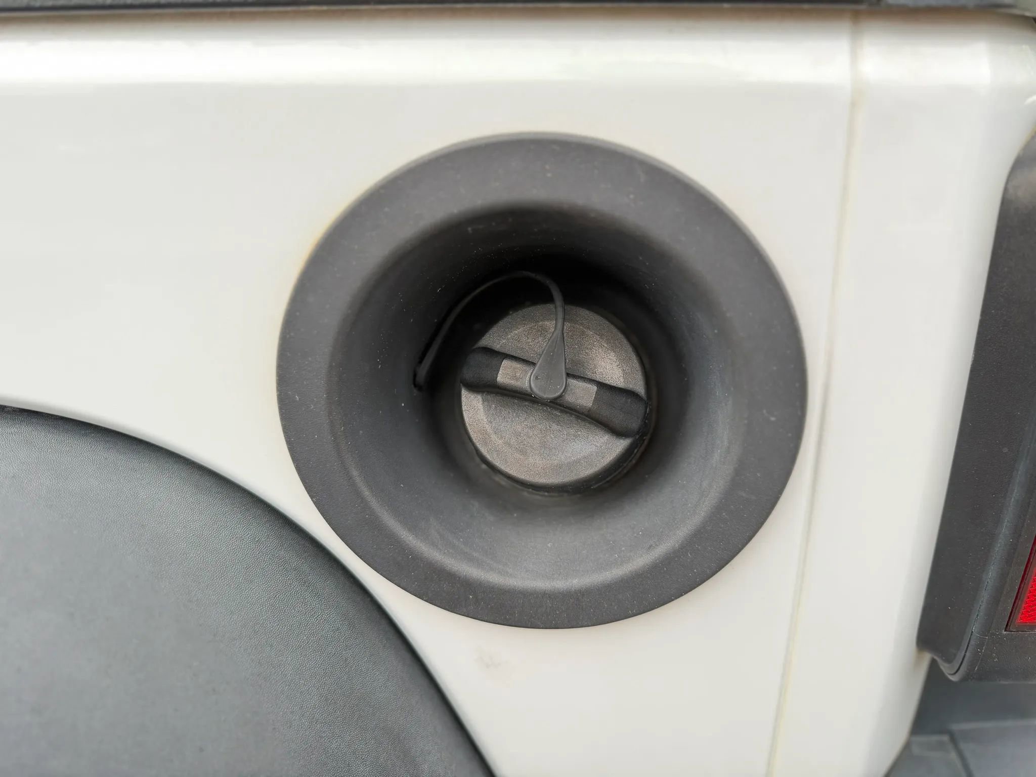 Used 2018 Jeep Wrangler Sport image 17