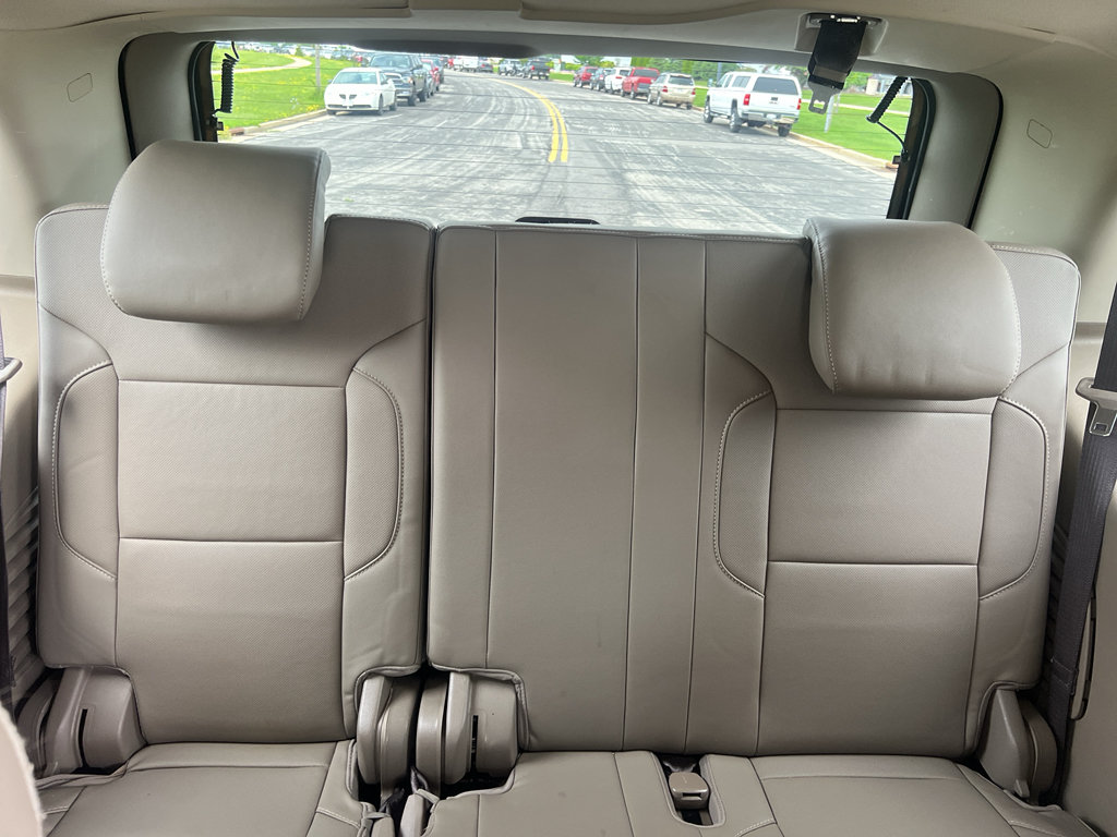 Used 2019 GMC Yukon SLT w/ Premium Edition AWD/4WD image 38