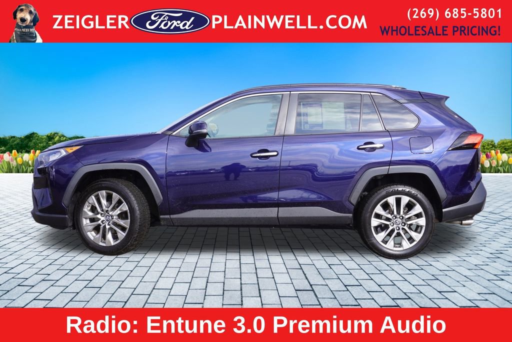 Used 2019 Toyota RAV4 Limited image 2