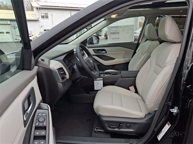 New 2026 Nissan Rogue SV w/ SV Premium Package image 5