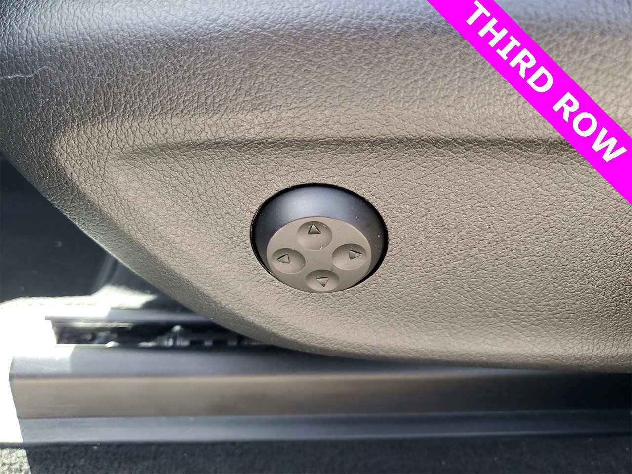 Used 2022 Mercedes-Benz GLS 450 4MATIC image 22