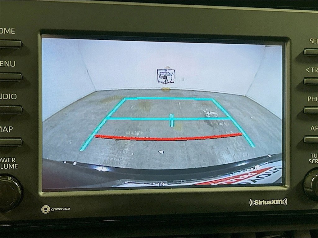 Used 2022 Toyota RAV4 SE image 11