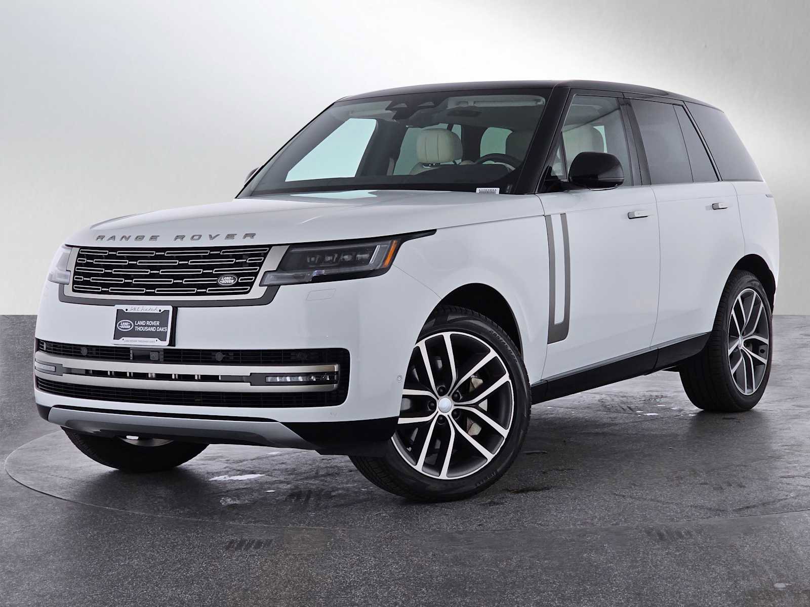 Used 2024 Land Rover Range Rover SE AWD/4WD image 1