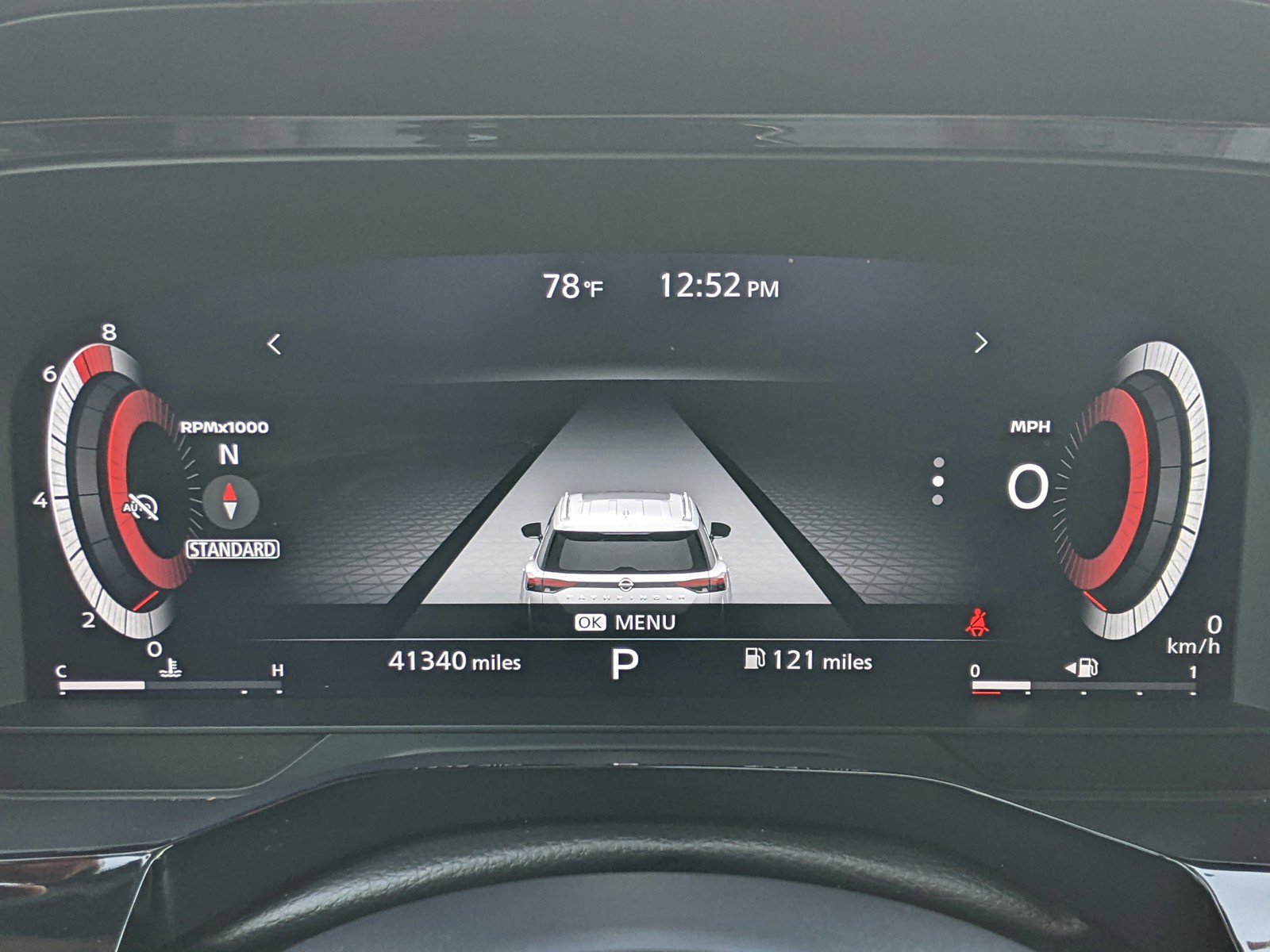 Used 2024 Nissan Pathfinder Platinum w/ Cargo Package image 26