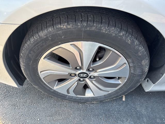 Used 2015 Hyundai Sonata Limited w/ Option Group 02 image 12