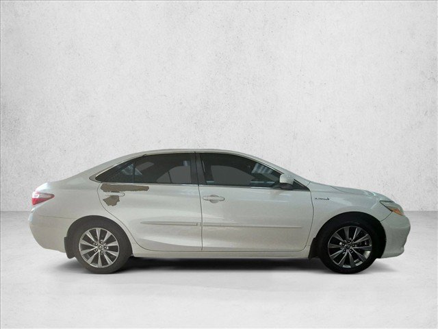 Used 2015 Toyota Camry XLE w/ Moonroof Package FWD image 4