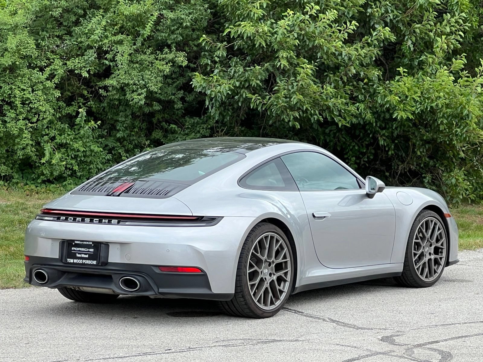 Certified 2025 Porsche 911 Carrera RWD image 6