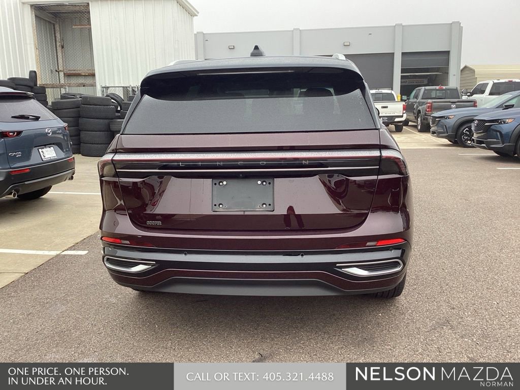 Used 2024 Lincoln Nautilus Reserve w/ Equipment Group 203A image 7