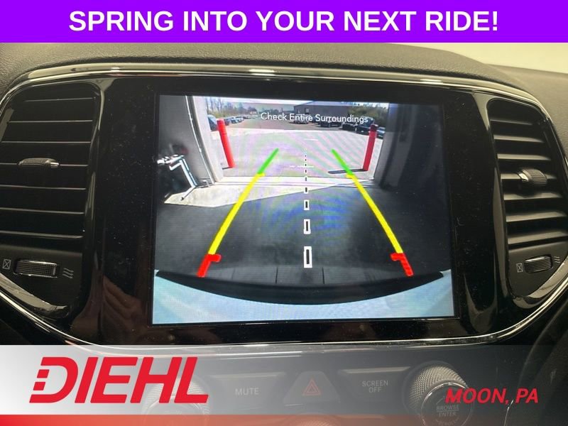 Used 2021 Jeep Grand Cherokee Laredo X AWD/4WD image 32