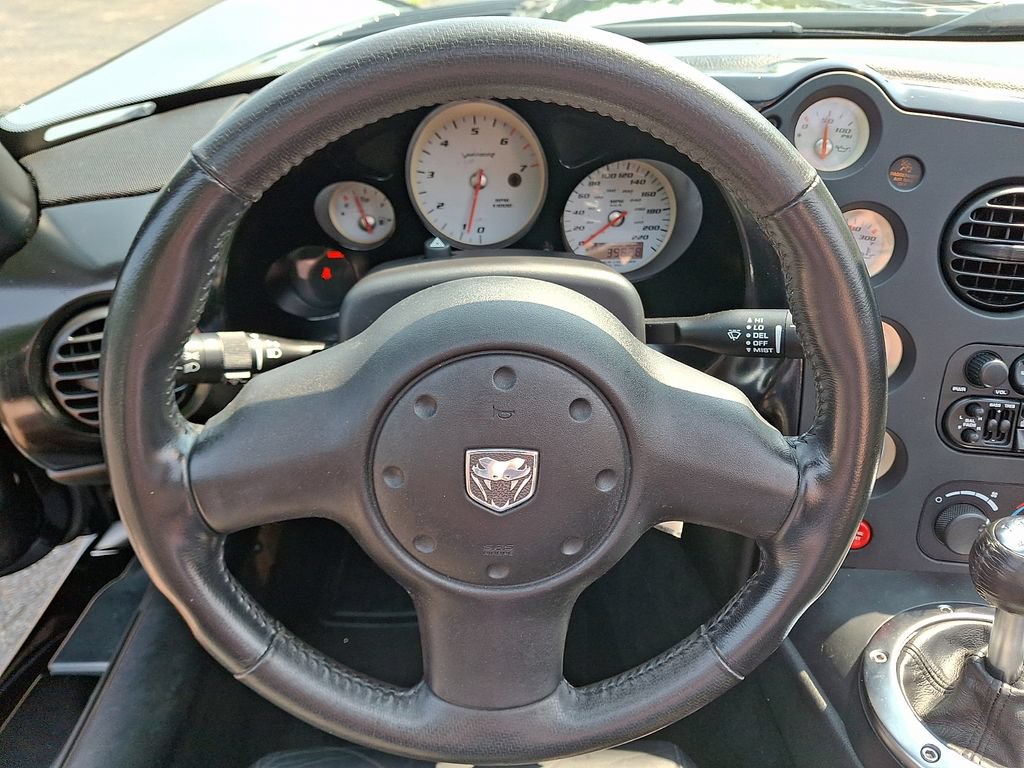 Used 2004 Dodge Viper SRT-10 RWD image 22