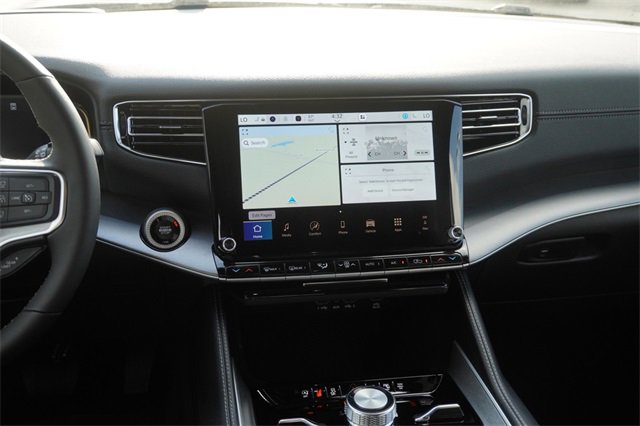 New 2025 Jeep Wagoneer Series III image 18