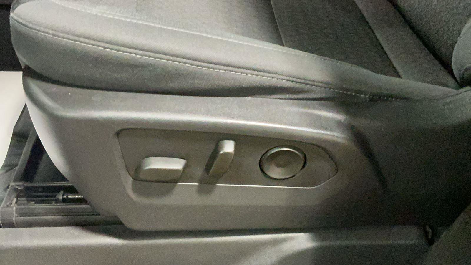 Used 2023 Chevrolet Silverado 1500 LT Trail Boss image 15