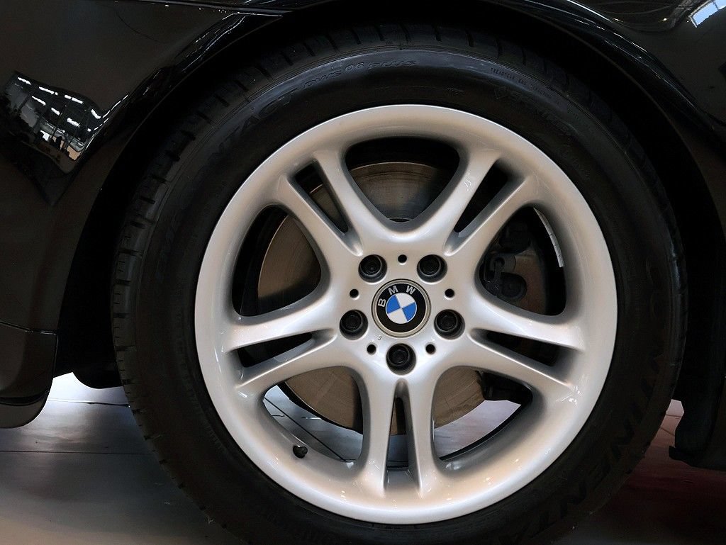 Used 2001 BMW Z8 RWD image 69
