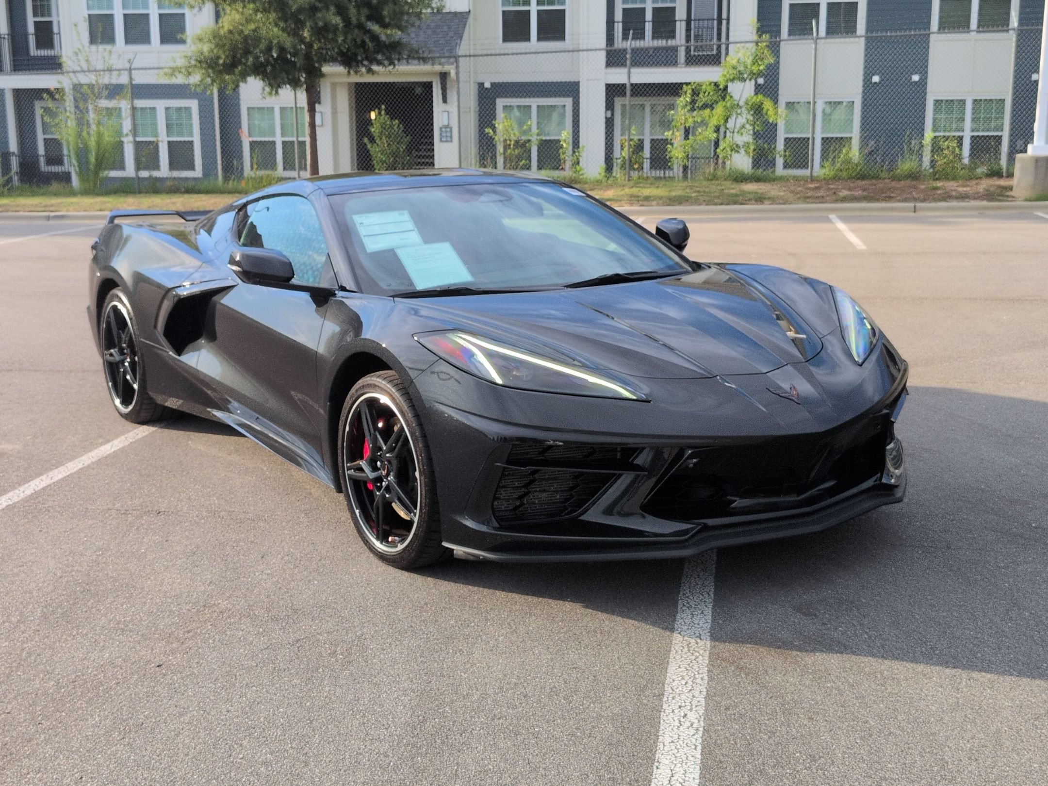 Used 2024 Chevrolet Corvette Stingray Preferred Cpe w/ Z51 Performance Package RWD image 2
