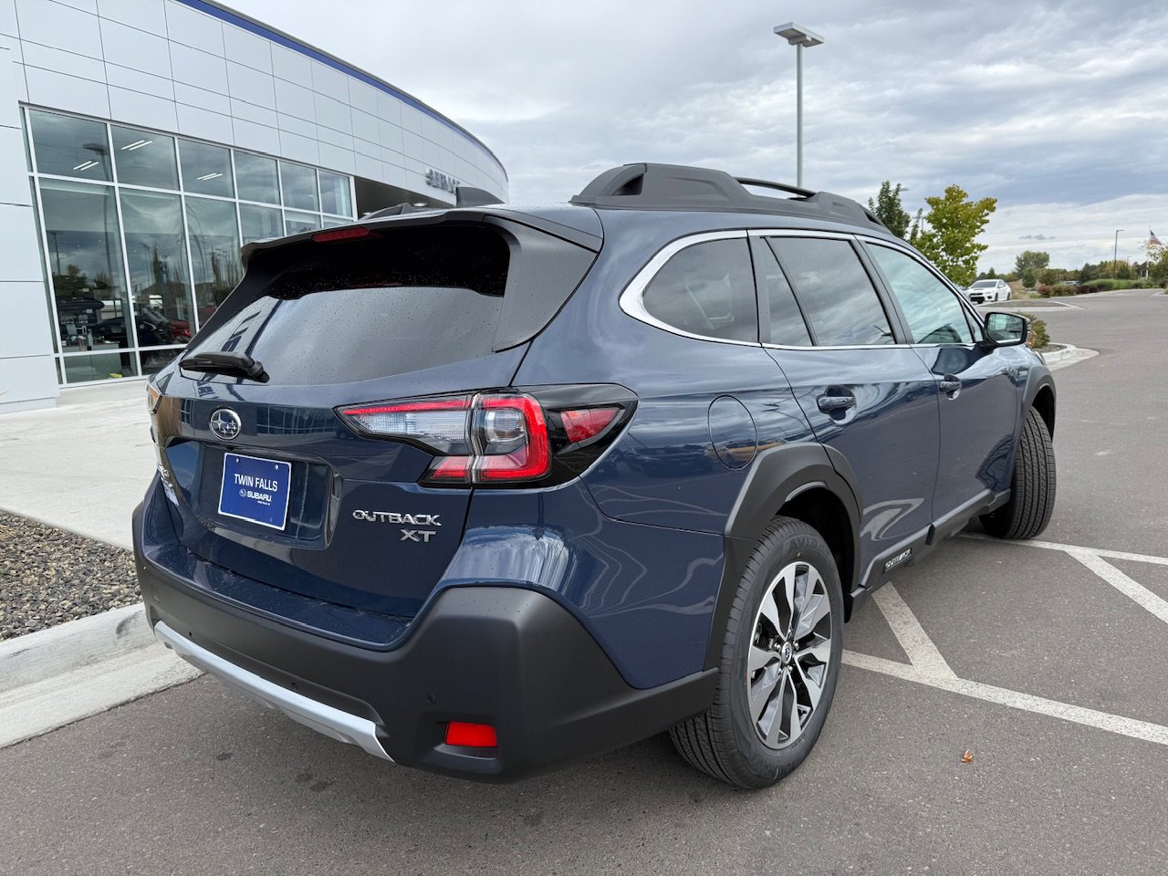 New 2025 Subaru Outback Limited XT image 9