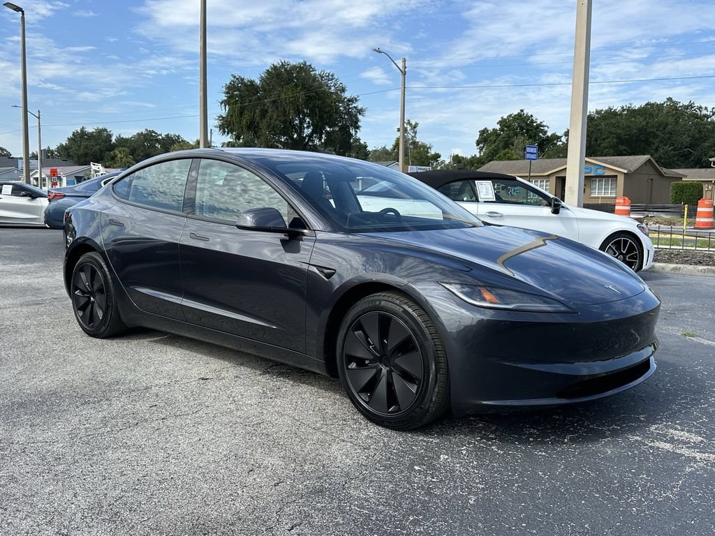 Used 2025 Tesla Model 3 Long Range RWD image 2