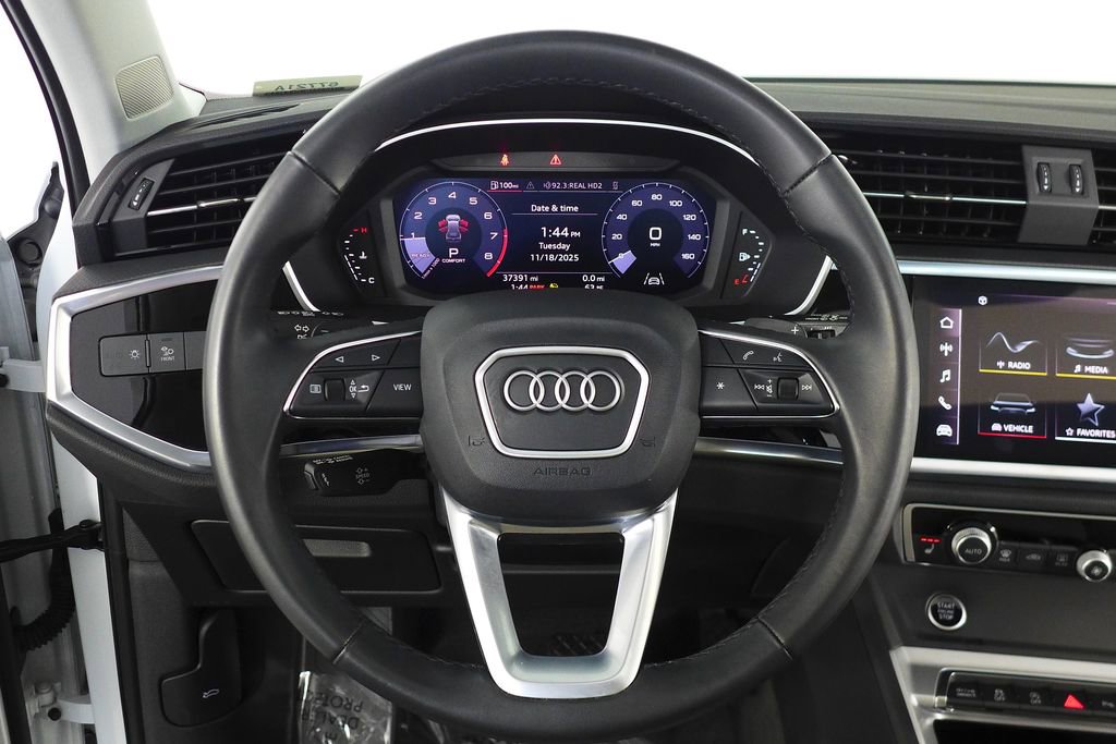 Used 2023 Audi Q3 2.0T Premium w/ Convenience Package image 27